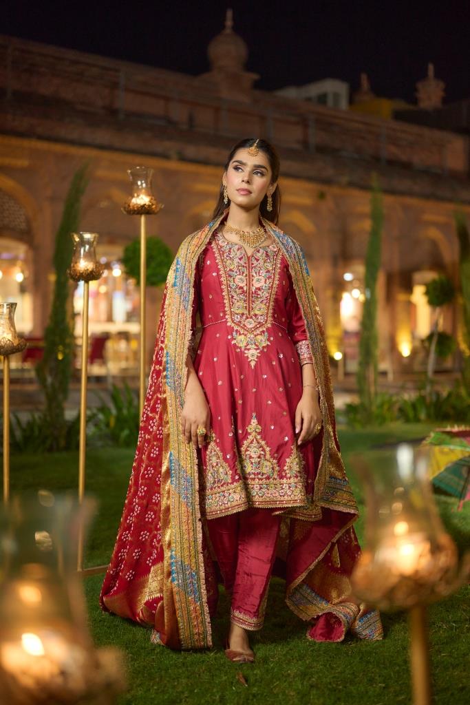 Epitome of Elegance: The Handcrafted Crimson Anarkali Ensemble